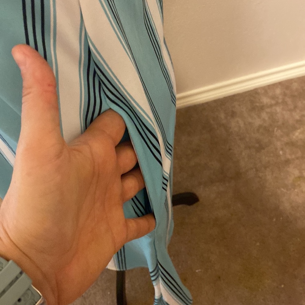 Sunday Morning Casual Dress with Pockets - Picture 5 of 9